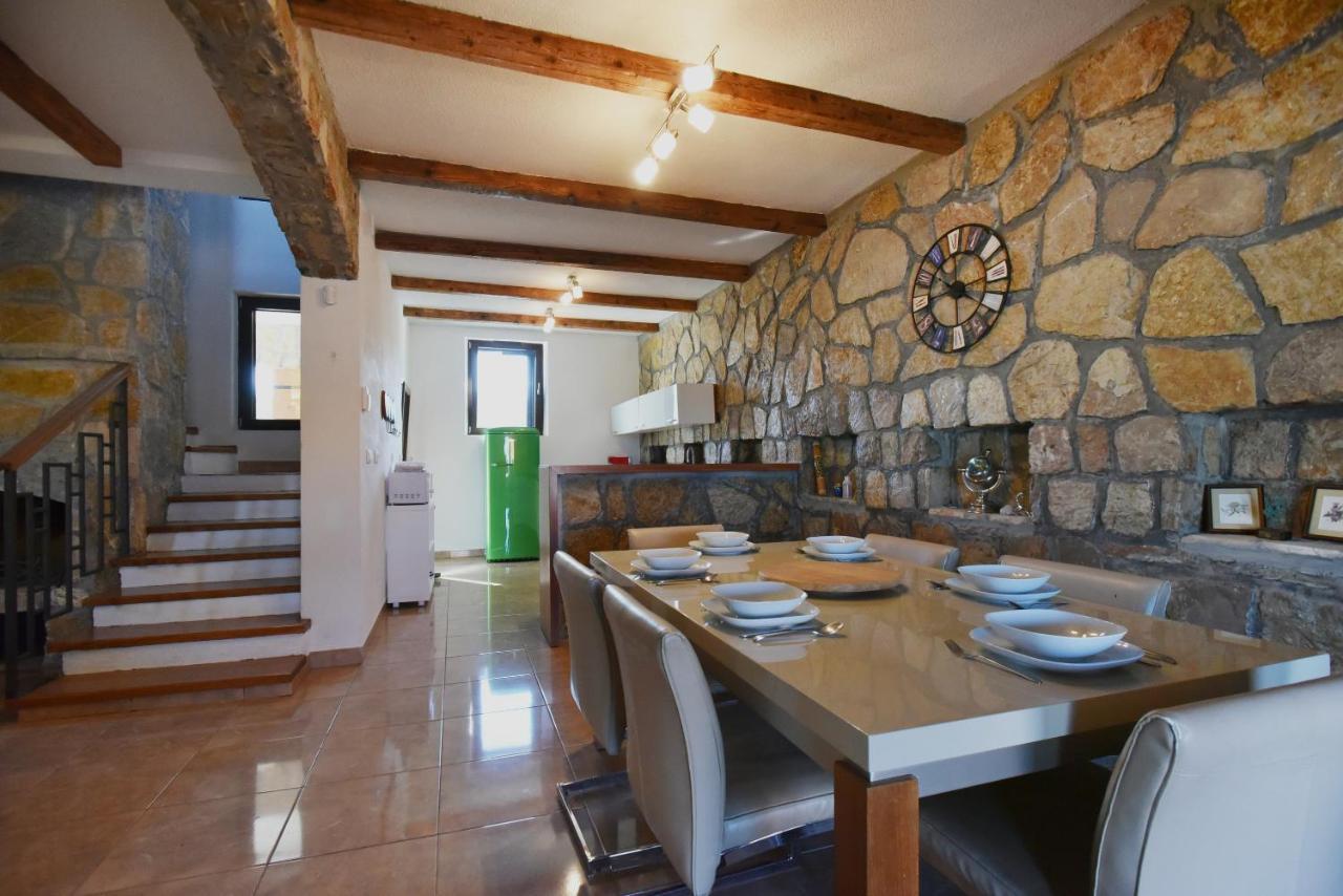 Villa Ariel 루시티차 외부 사진