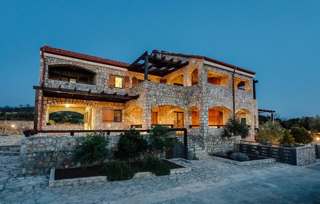 Villa Ariel 루시티차 외부 사진